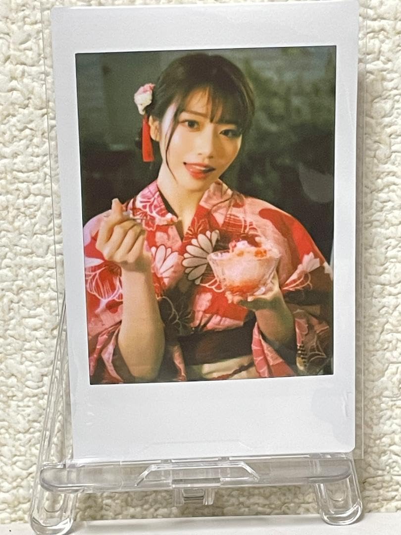 Amazon.co.jp: 河北彩花 チェキ 2枚セット グラビア SNS 夏祭り